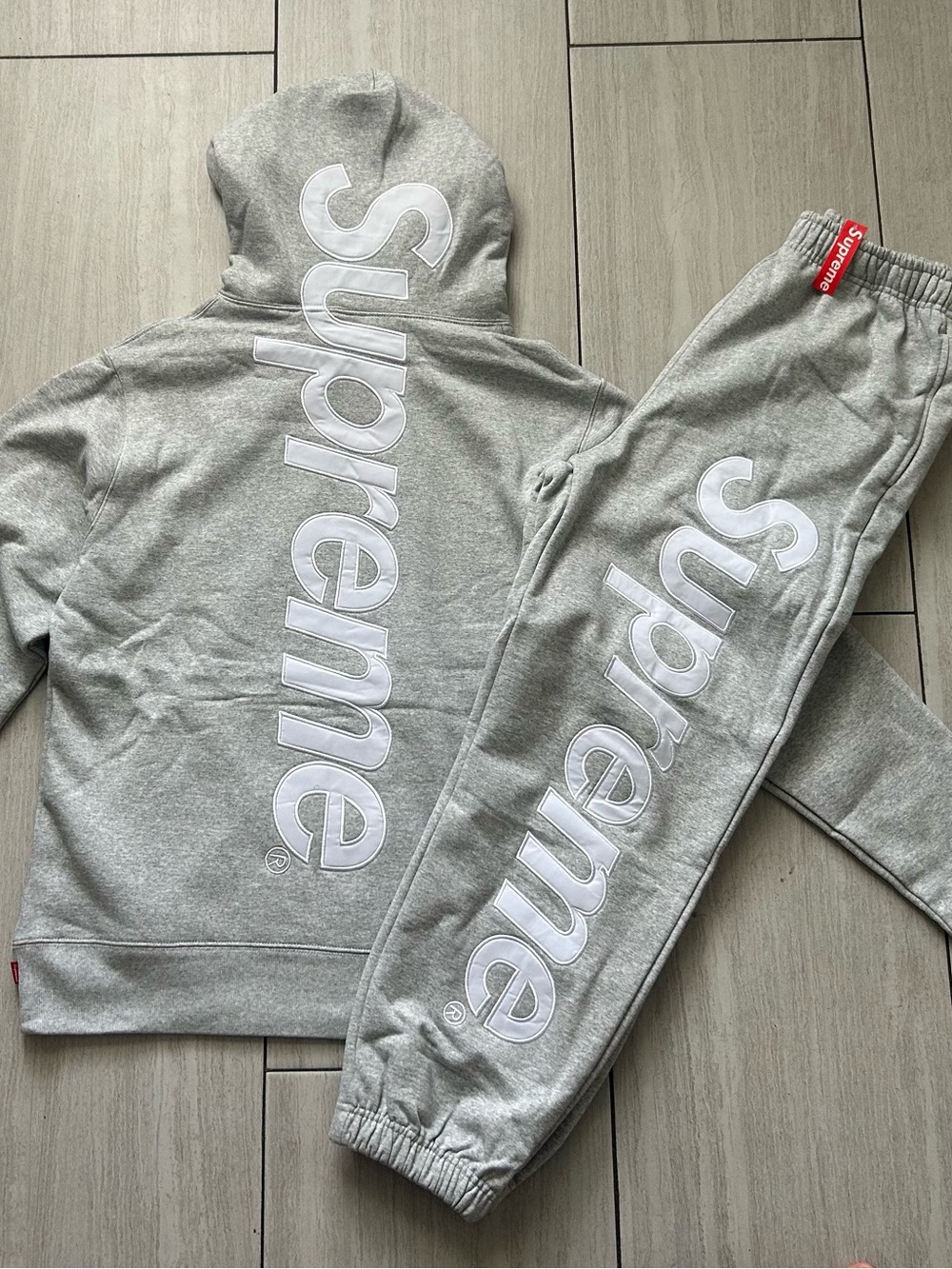 Supreme Grey & White Full Set Size Medium